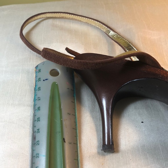 Shoes - Picture 2 of 8